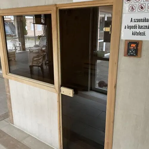 Apartment Krisi Apartman Hajduszoboszlo Hungary